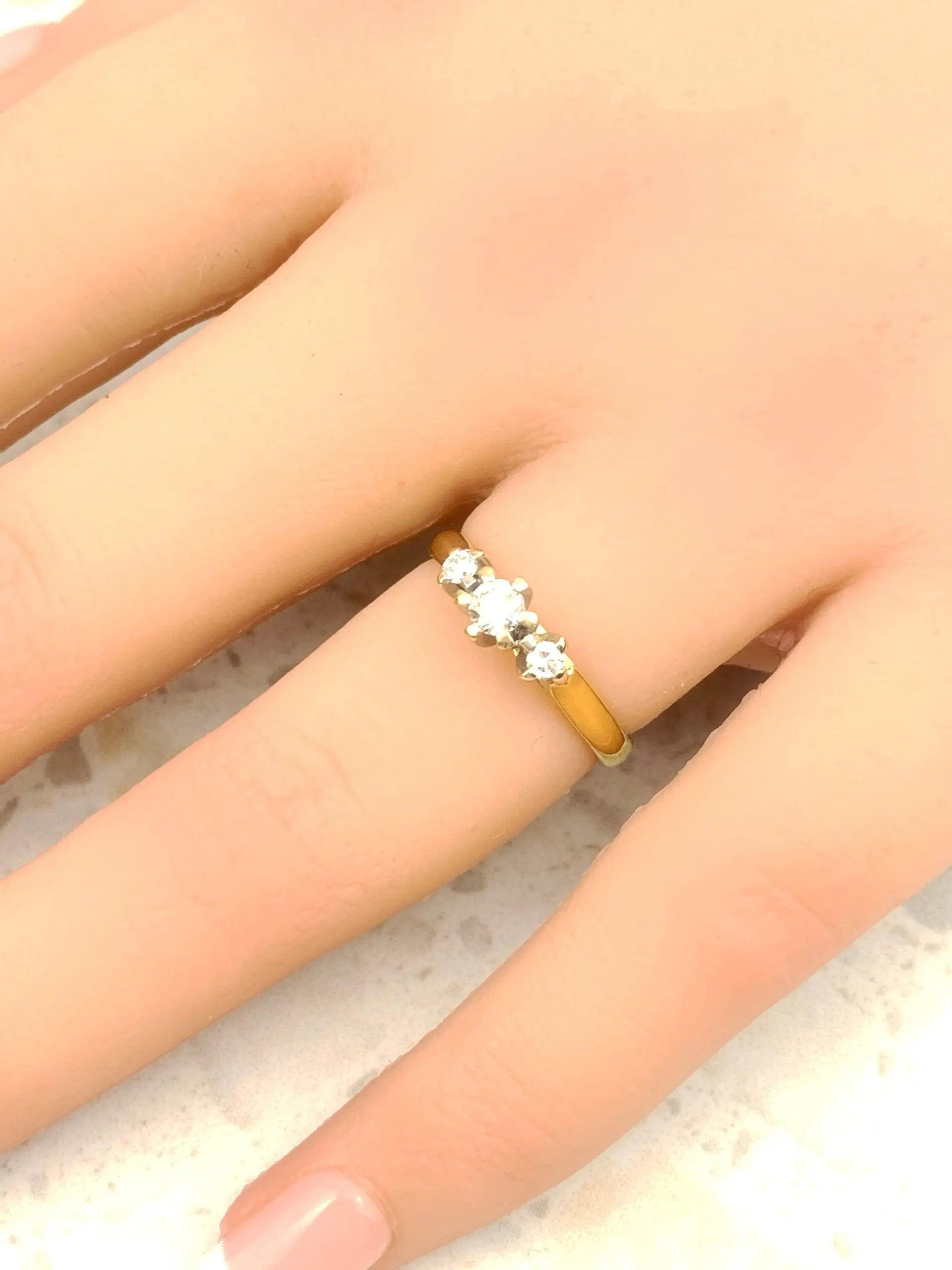 18ct Gold Diamond RingÂ  - Image 4