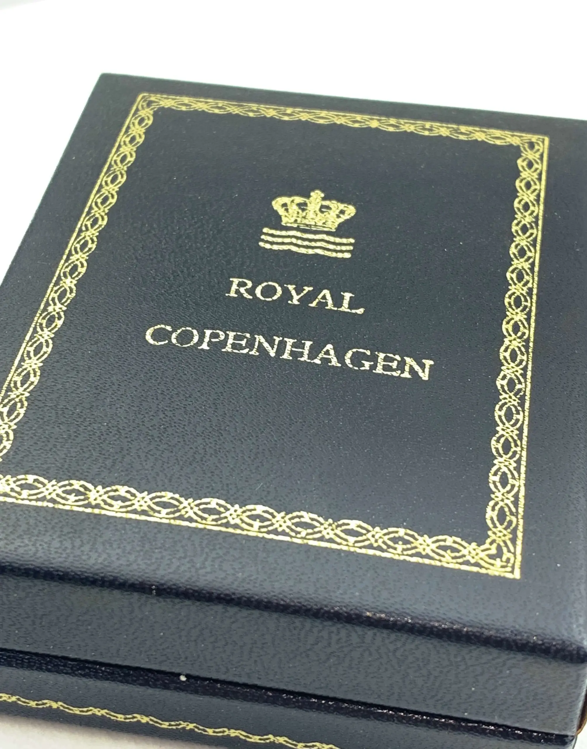 Vintage Danish Porcelain Pendant - Royal Copenhagen - A Michelsen - Image 5