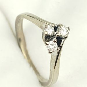 18ct White Gold Diamond Trilogy Ring