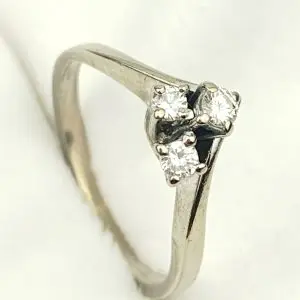 18ct White Gold Diamond Trilogy Ring