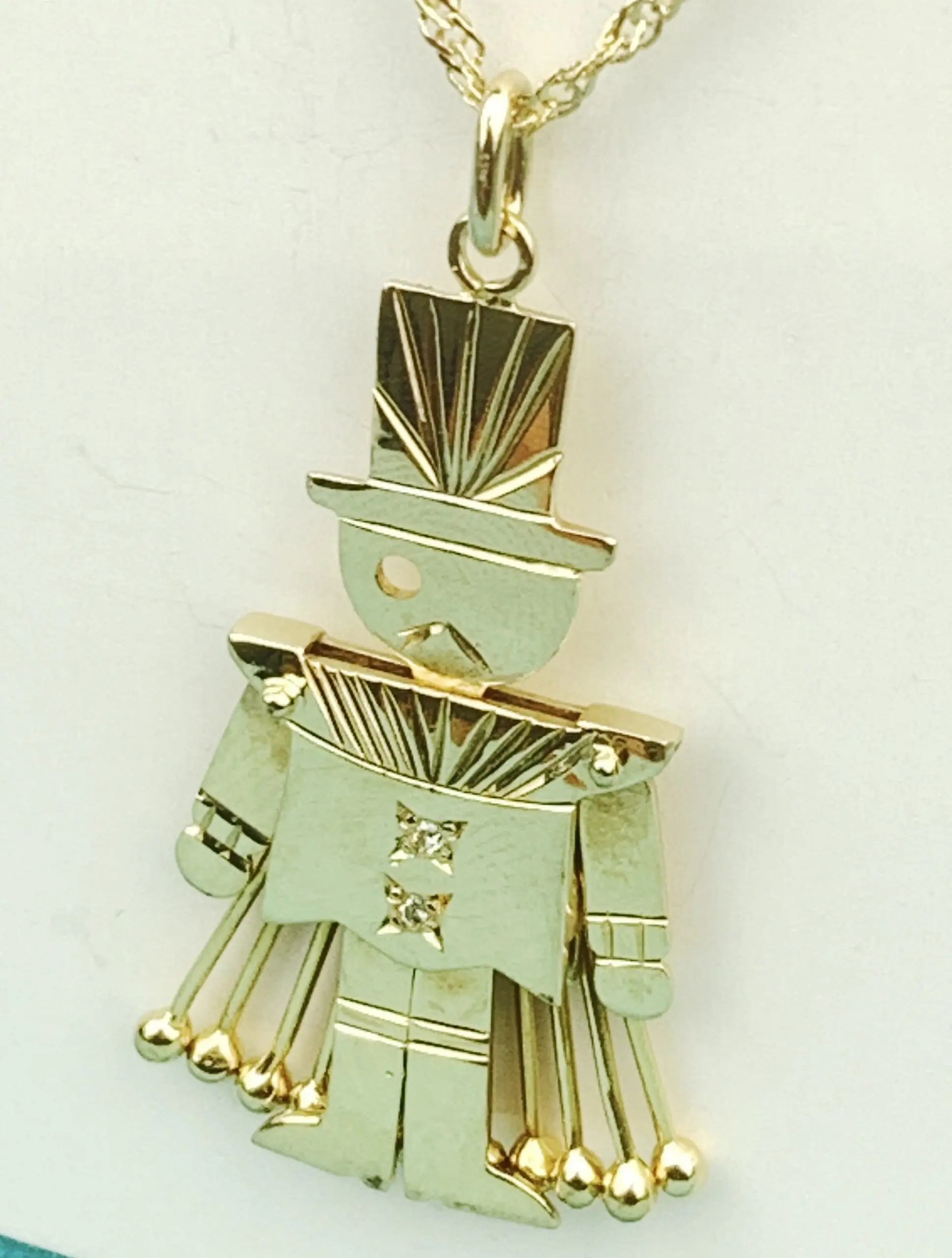 18ct Gold Ringmaster Pendant & Chain - Image 4