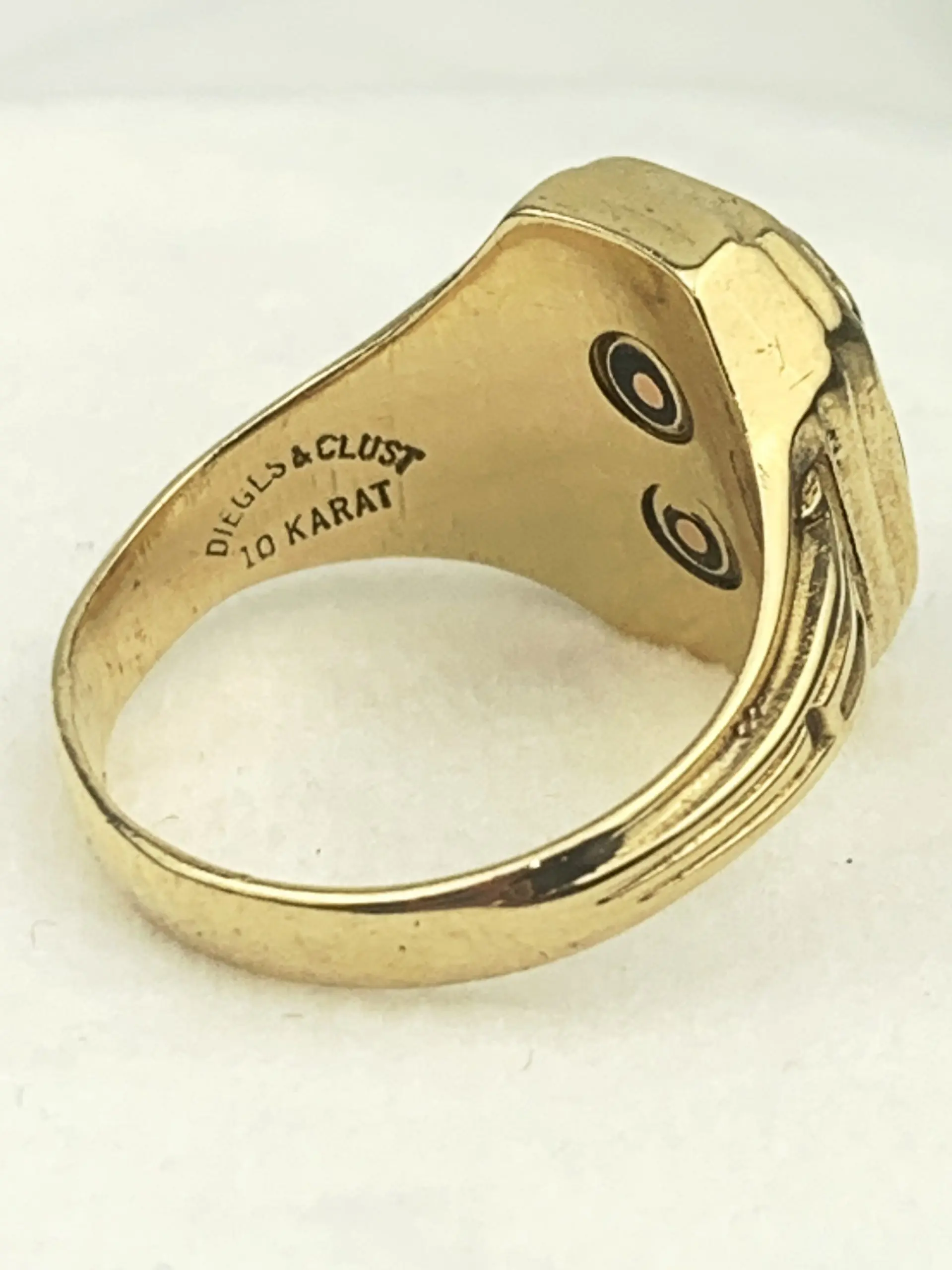 Vintage 10ct Yellow Gold 1940's Mountain Lakes USA High School Ring - Image 4