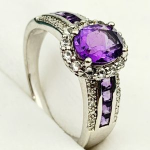 9ct White Gold Diamond & Amethyst Ring