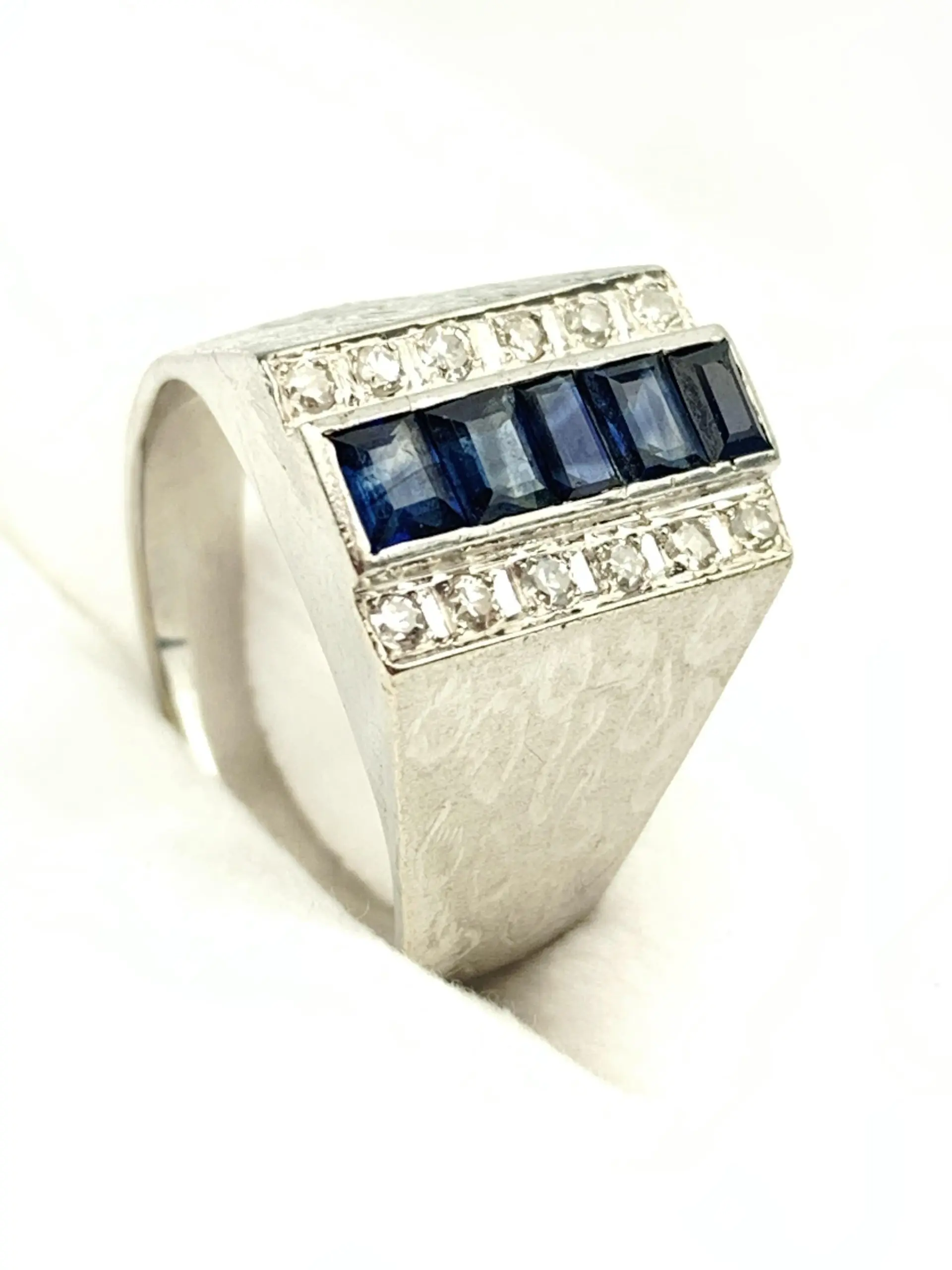 9ct Gold Mens Diamond & Sapphire Ring