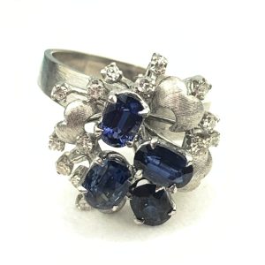 Vintage 18ct Gold Diamond & Sapphire Ring