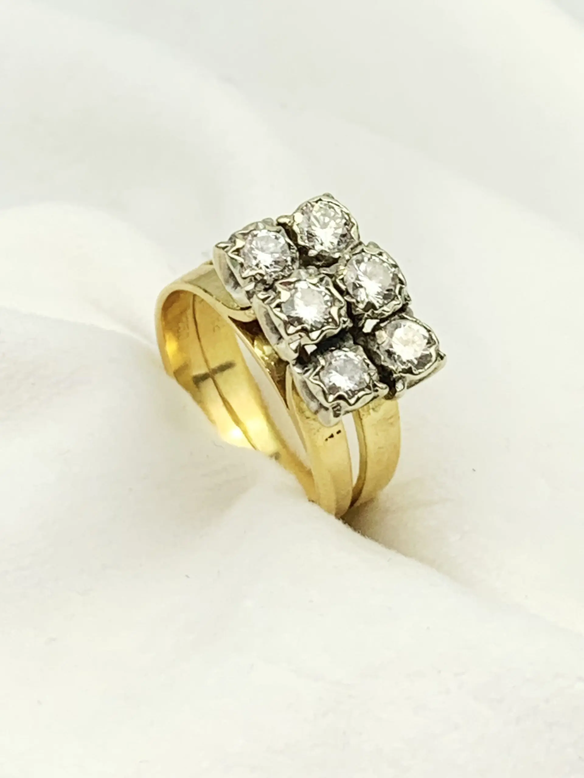 Vintage 18ct Gold Diamond Ring