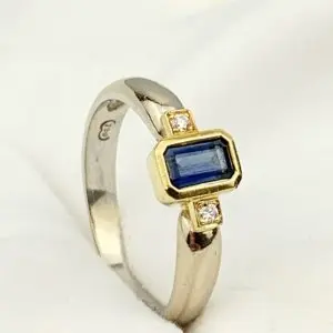 Vintage 18ct Diamond & Sapphire Ring
