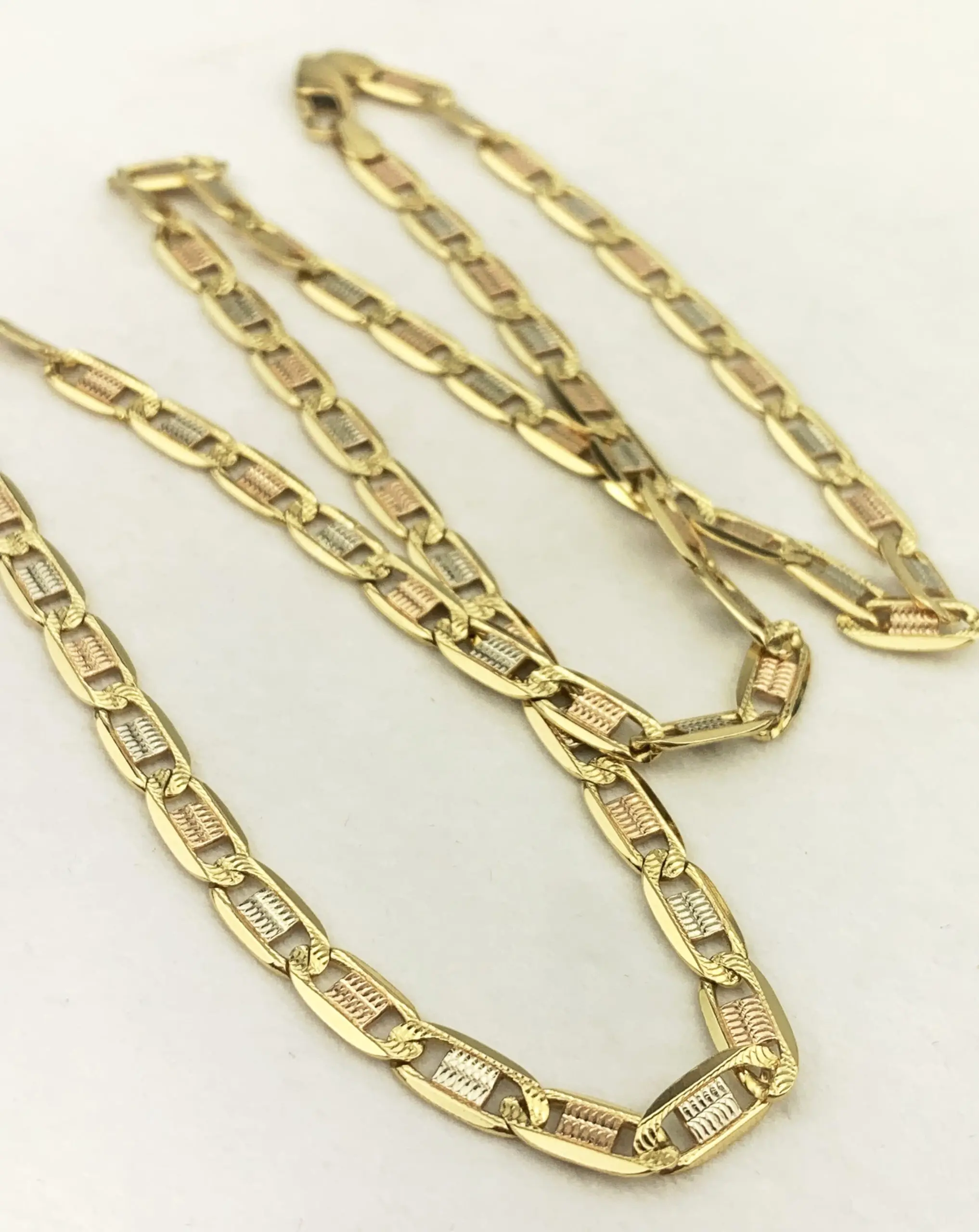 18ct Gold Tri-Colur Flat Anchor Link Chain Necklace - Image 3
