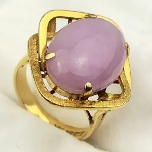 Vintage 14ct Gold Lavender Jade Ring