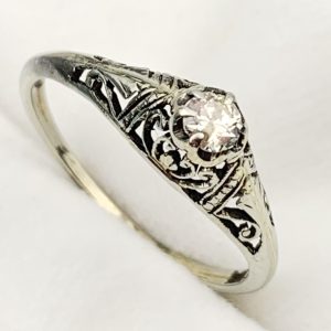 Antique 18ct White Gold Diamond Ring