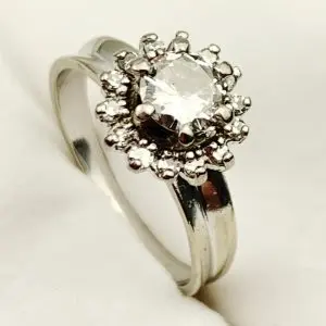 Vintage 18ct Gold Diamond Ring