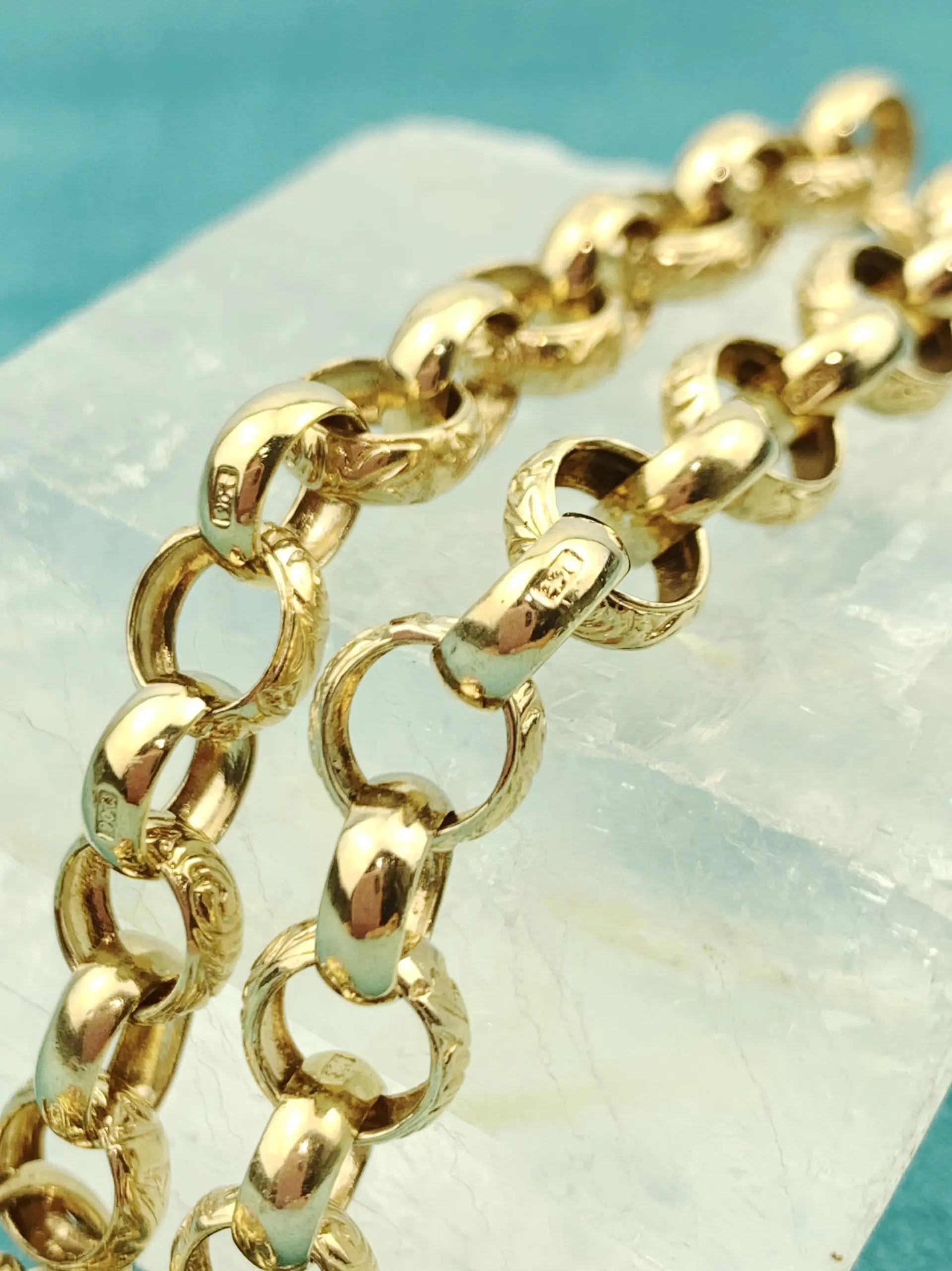 9ct Gold Belcher Bracelet & Heart Locket - Image 4