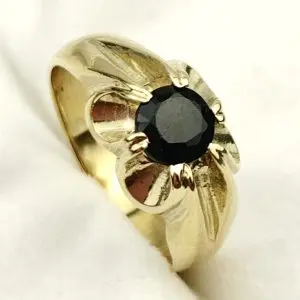 Vintage 9ct Gold Sapphire Gypsy Ring