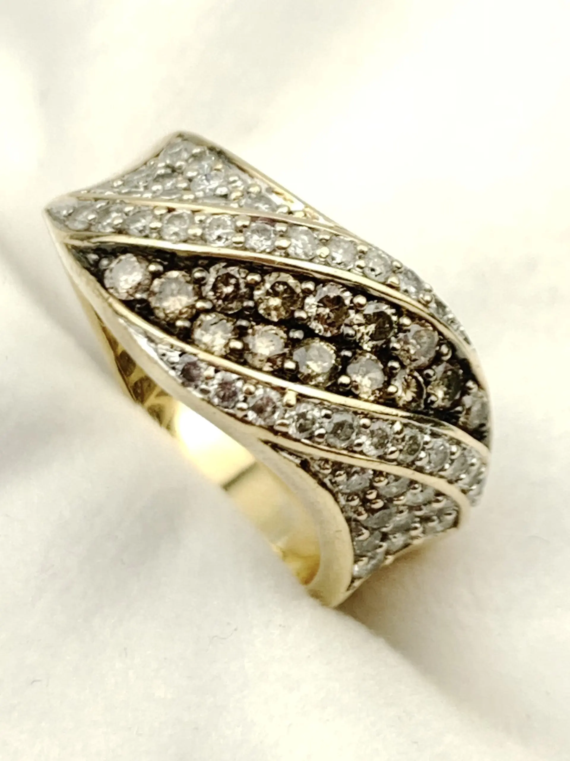 9ct Gold Diamond Cluster Dress Ring - TDW 0.70CT