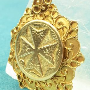 Large 18ct Gold Maltese Pendant