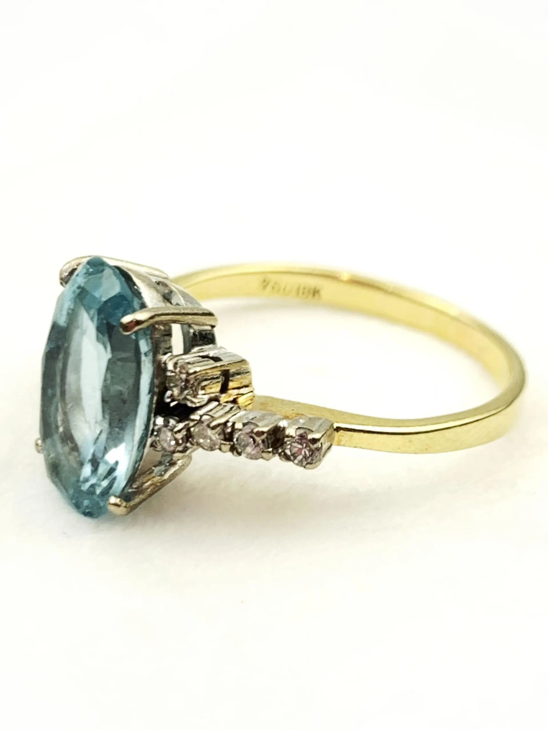 18ct Gold Diamond & Aquamarine Ring - Image 3