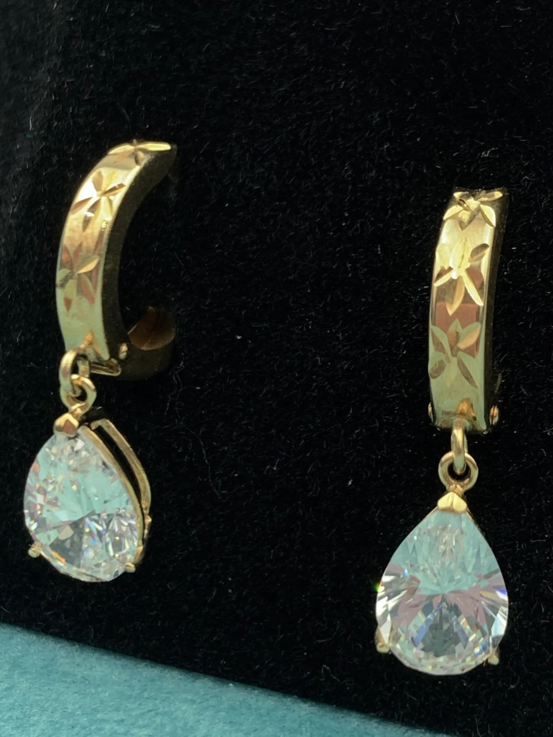 14ct Gold Earrings - BRAND NEW
