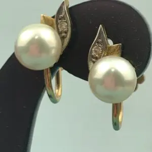 9ct Gold Screw-On Diamond & Pearl Earrings