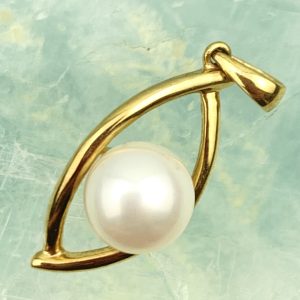 9ct Gold Pearl Pendant