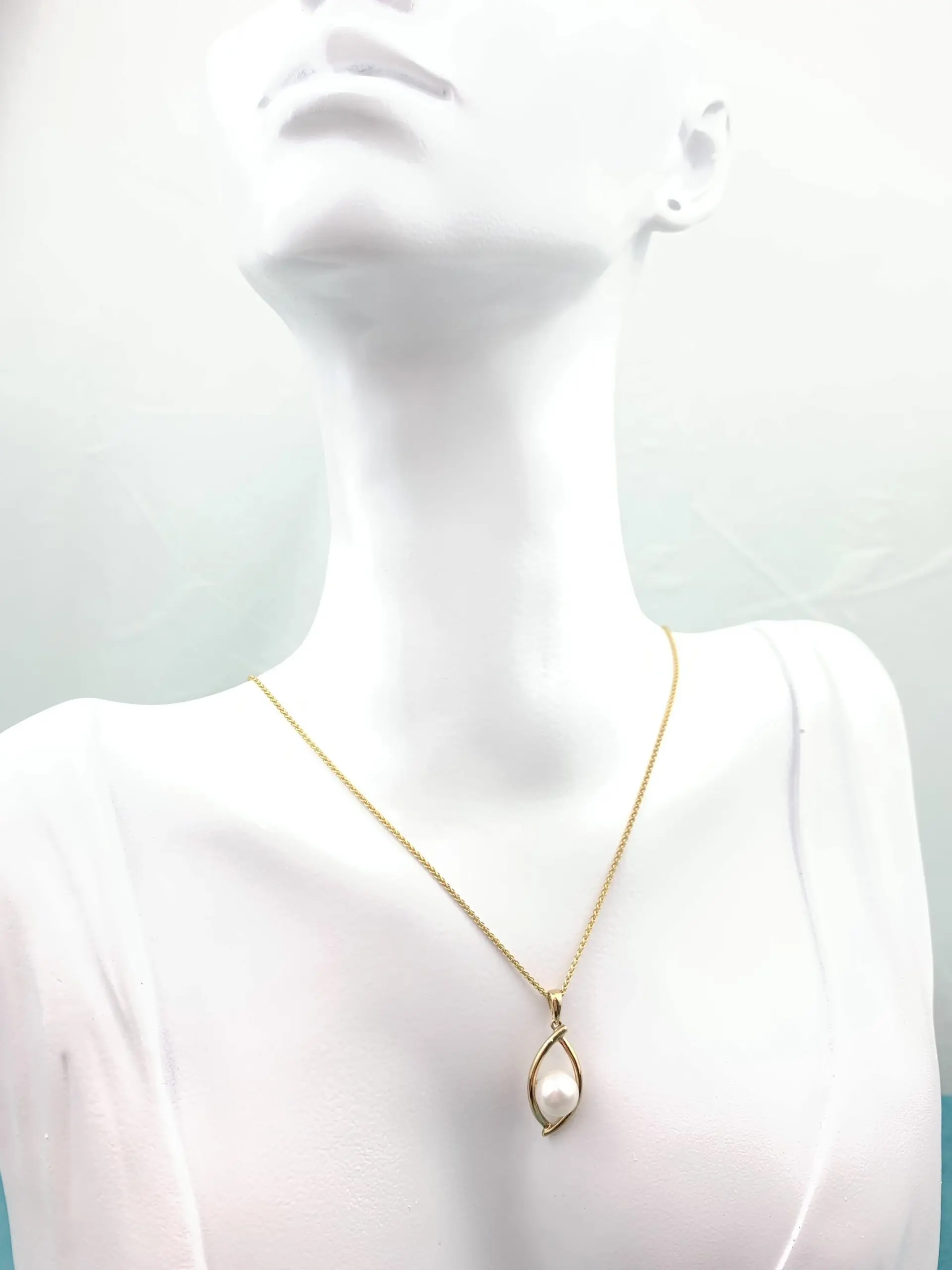 9ct Gold Pearl Pendant - Image 3