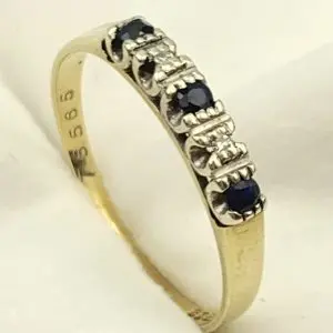 Vintage 9ct Gold Diamond & Sapphire Ring