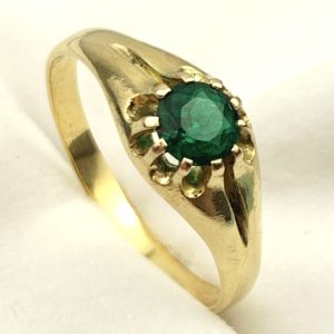 Antique 18ct Gold Emerald Ring