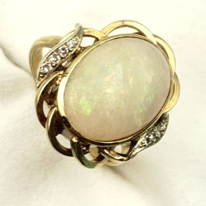 14ct Gold Diamond Opal Ring