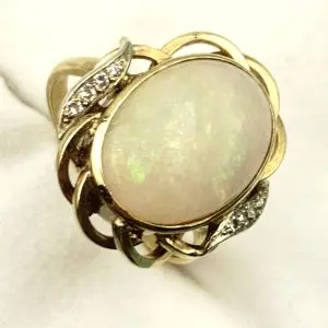 14ct Gold Diamond Opal Ring