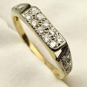 9ct Gold Cluster Diamond Ring