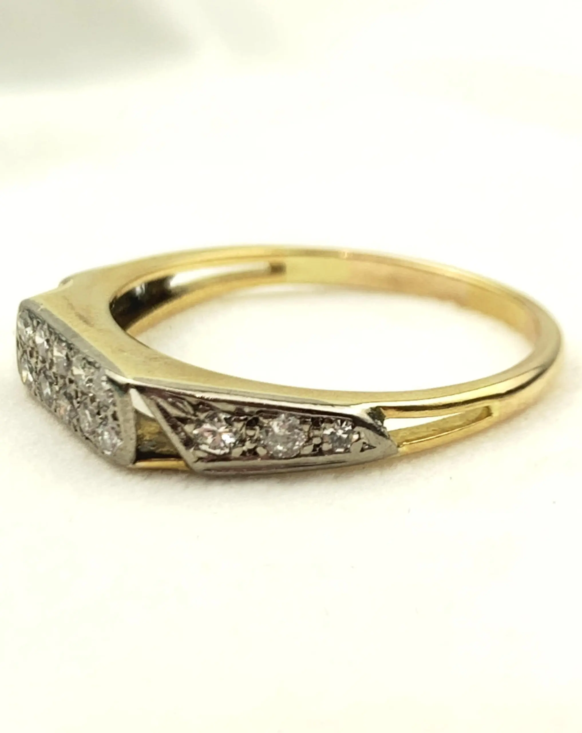9ct Gold Cluster Diamond Ring - Image 3