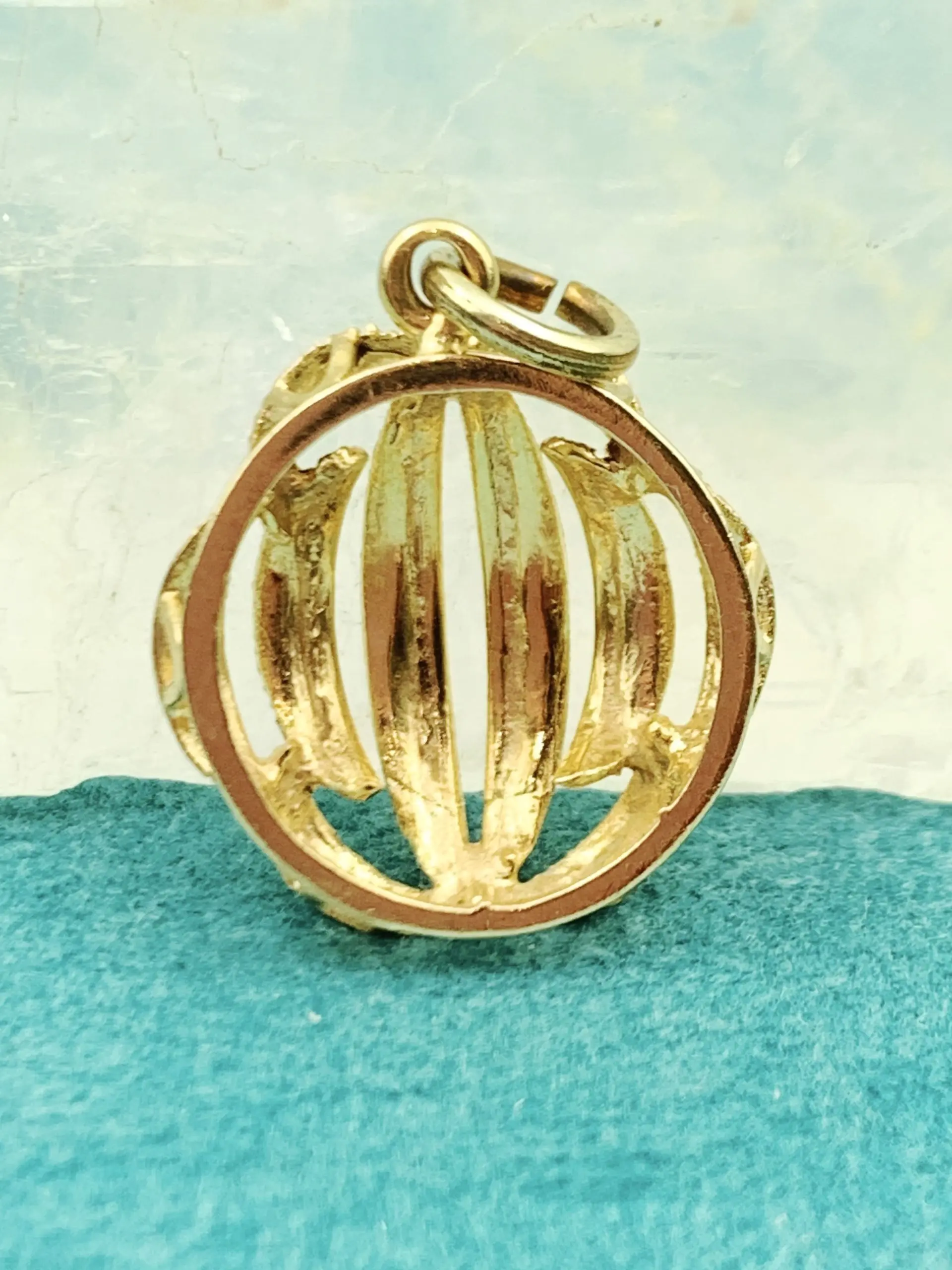 9ct Yellow Gold Pendant - Image 2