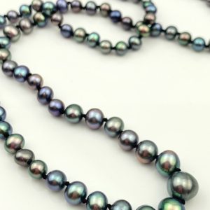 Vintage Black Pearl Necklace with 14ct Gold Clasp