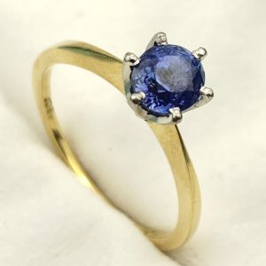 18ct Gold Ceylon Sapphire Ring