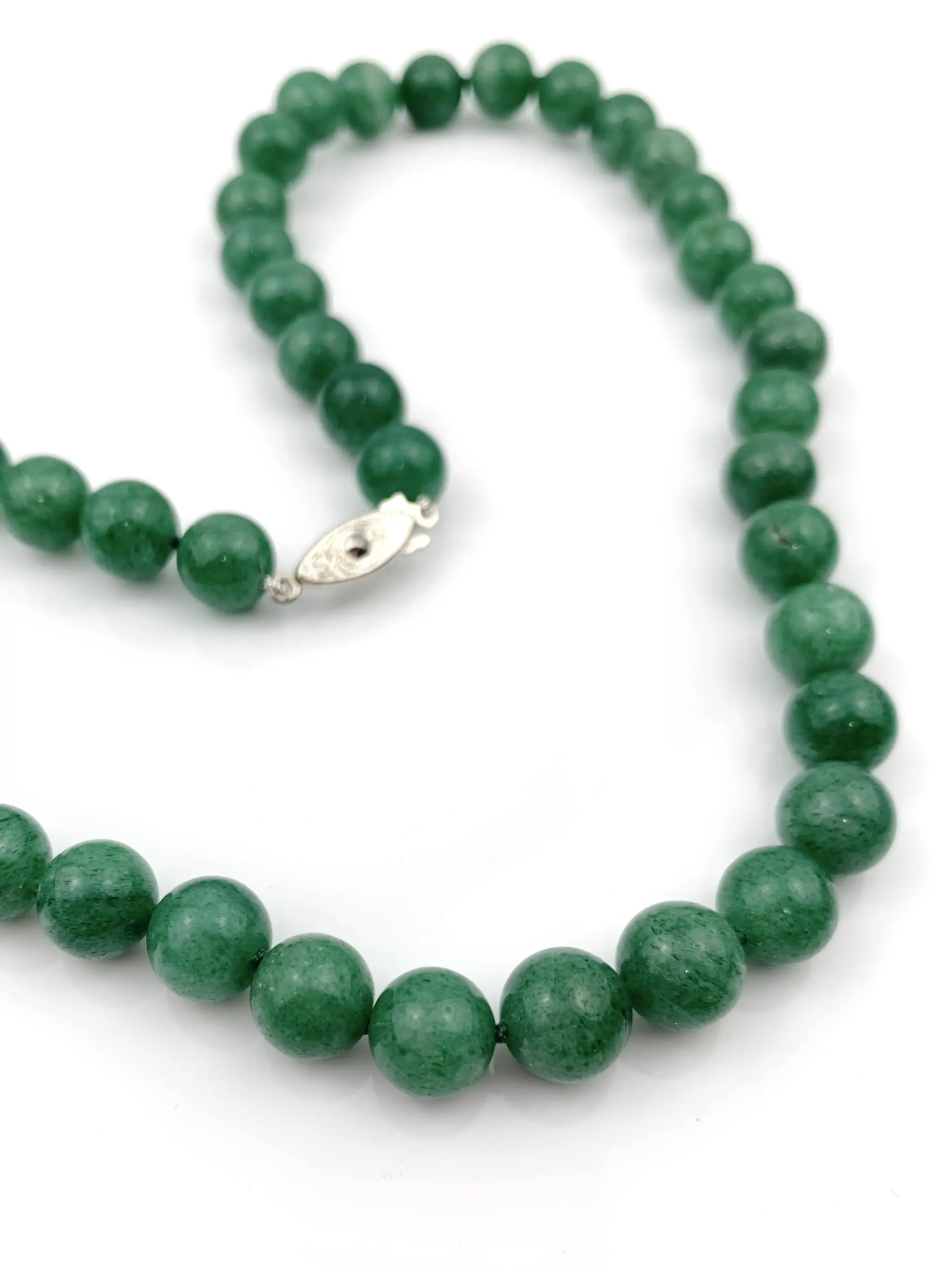 Vintage Single Strand Jade Necklace Silver Clasp - Image 3