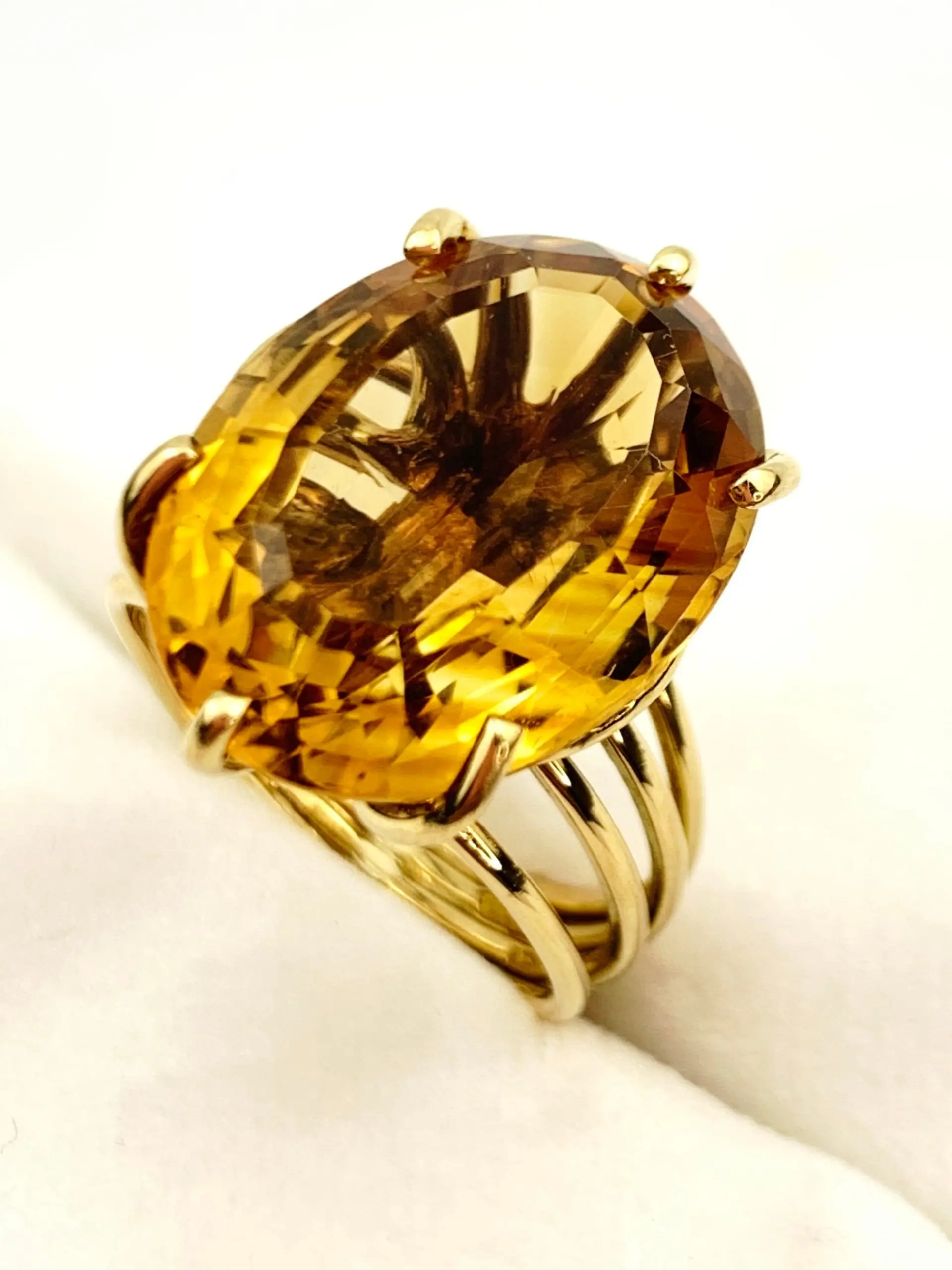 18ct Gold Cocktail Citrine Ring