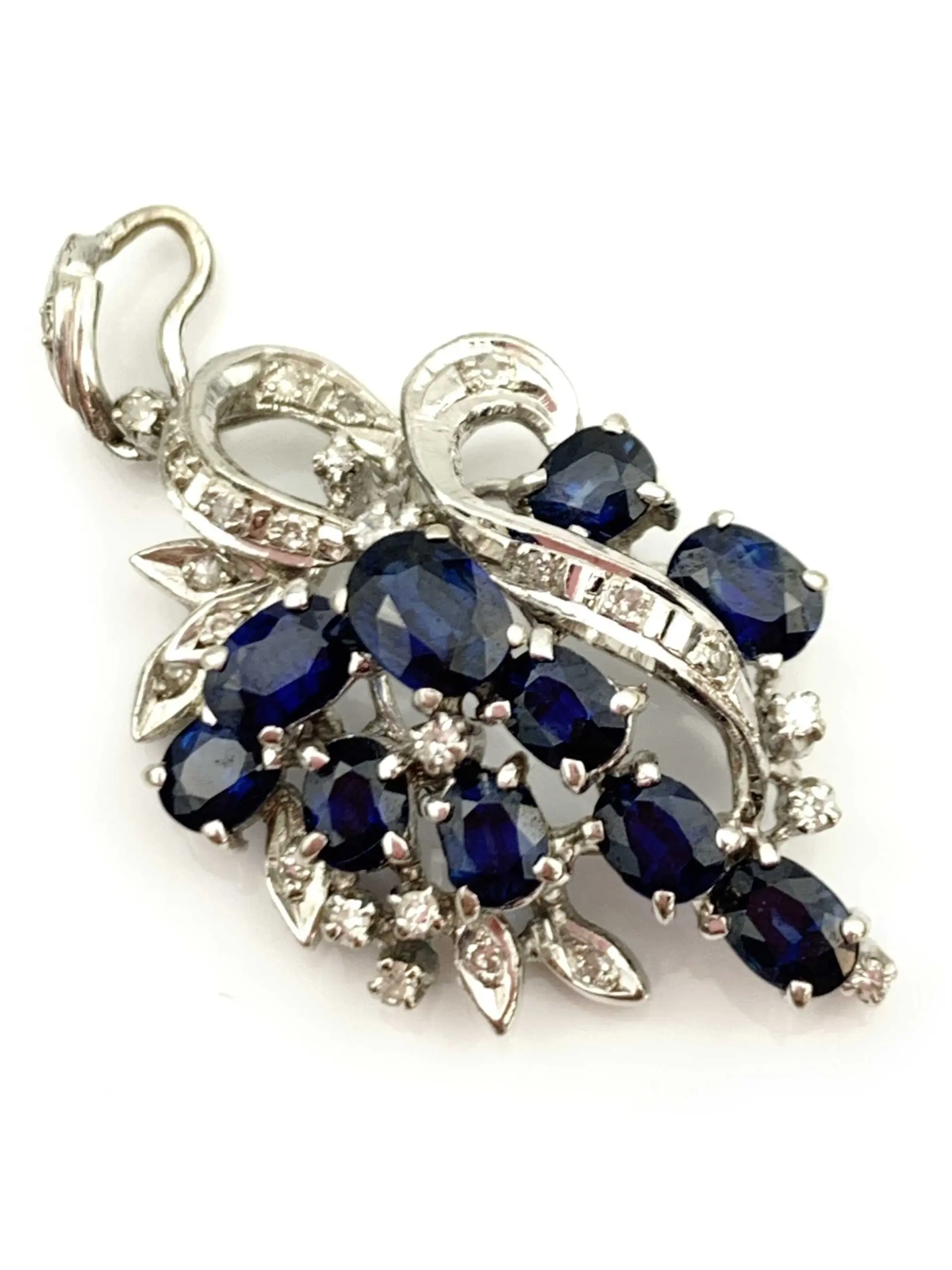 9ct Gold Diamond & Sapphire Pendant - Image 2
