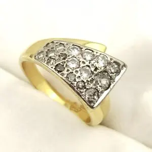 18ct Gold Cluster Diamond Ring