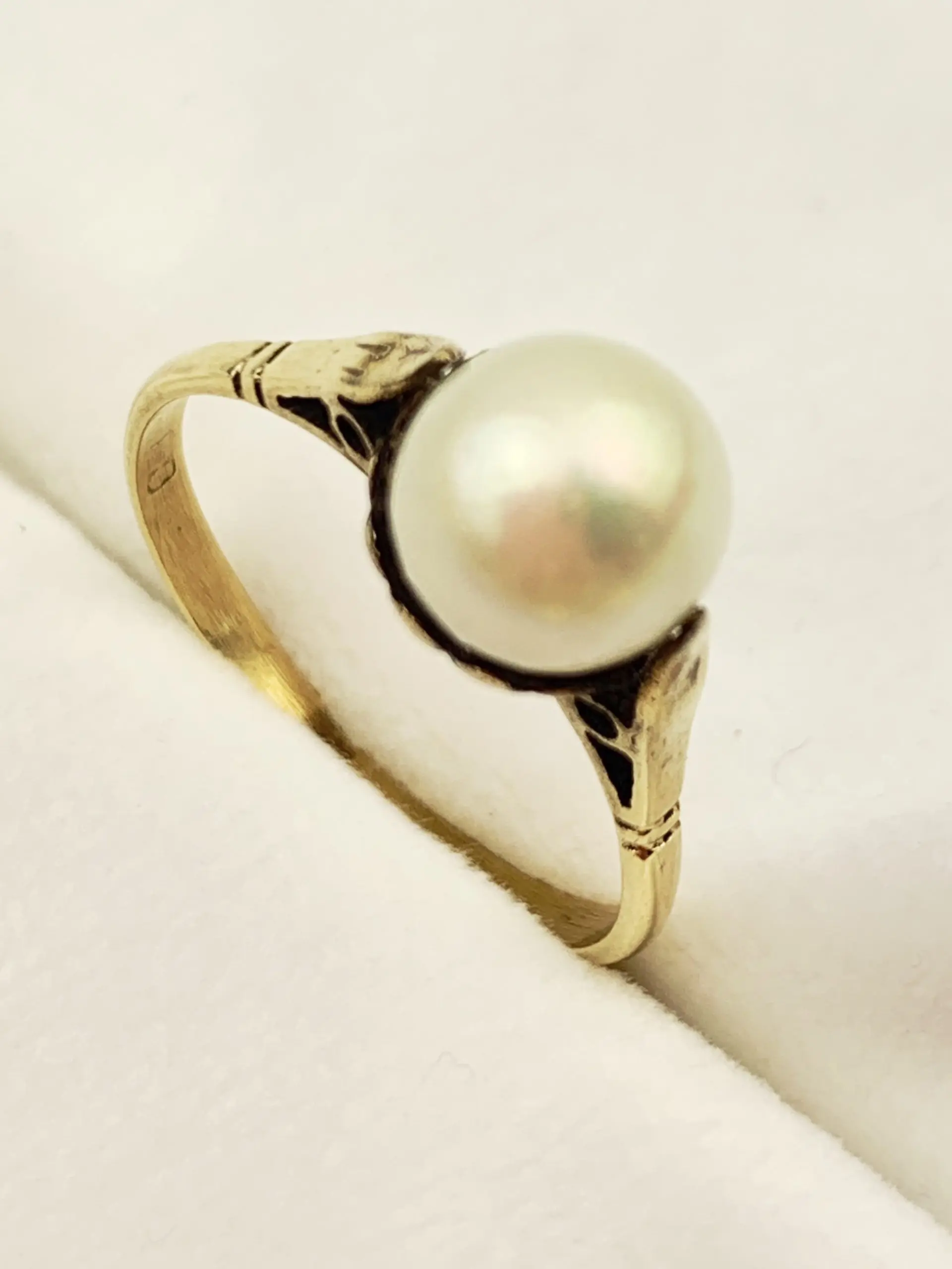 9ct Gold Pearl Ring