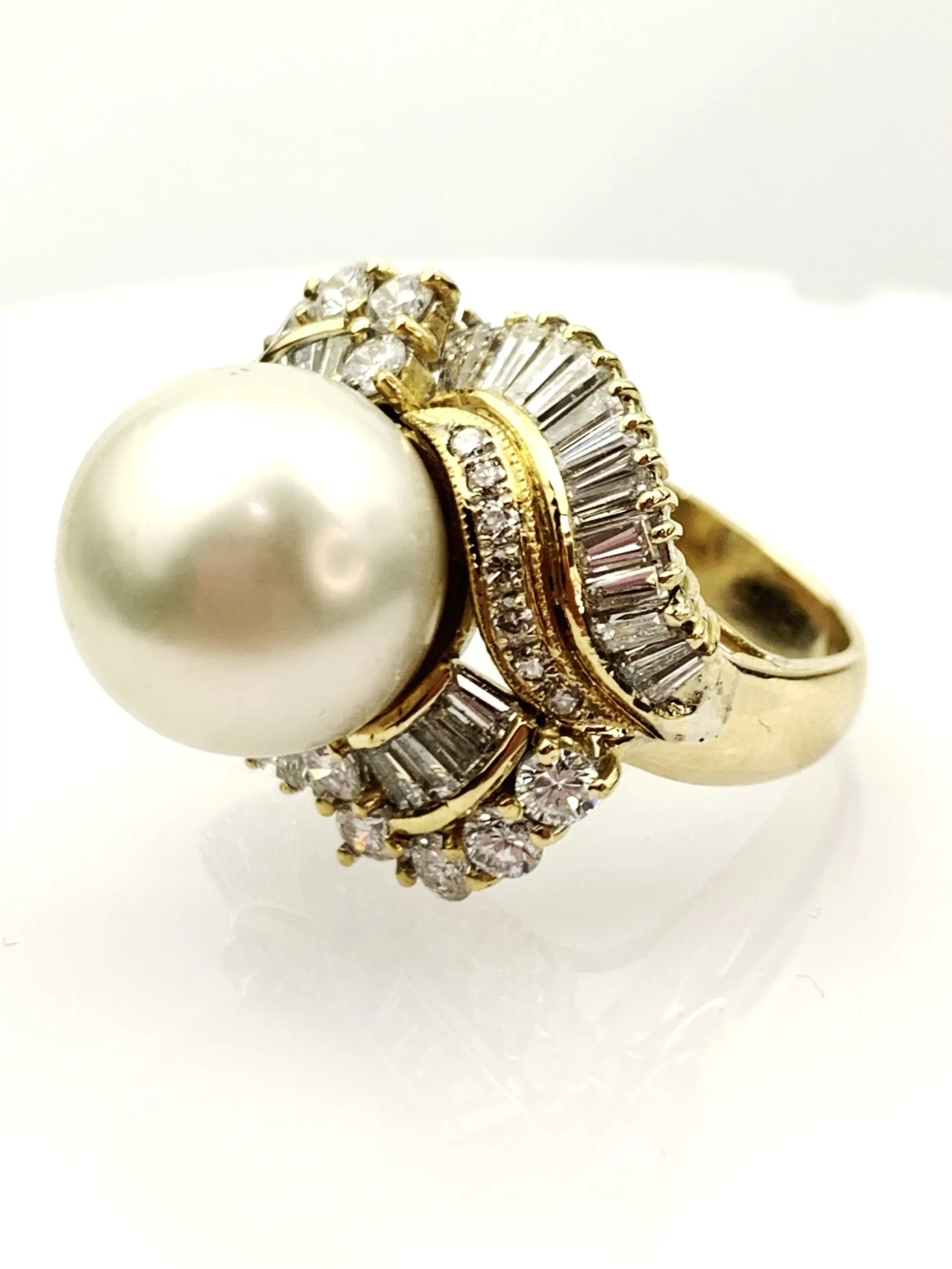 18ct Gold Diamond & Pearl Ring - Image 4