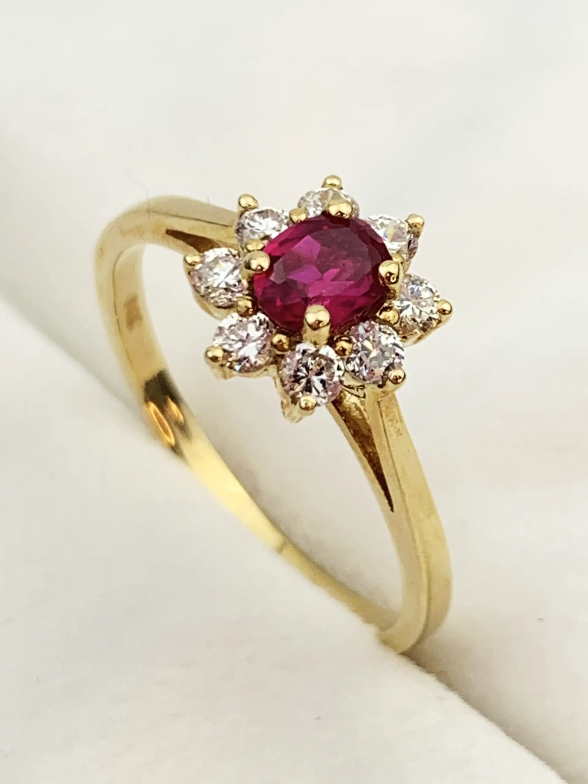 14ct Gold Ring - BRAND NEW