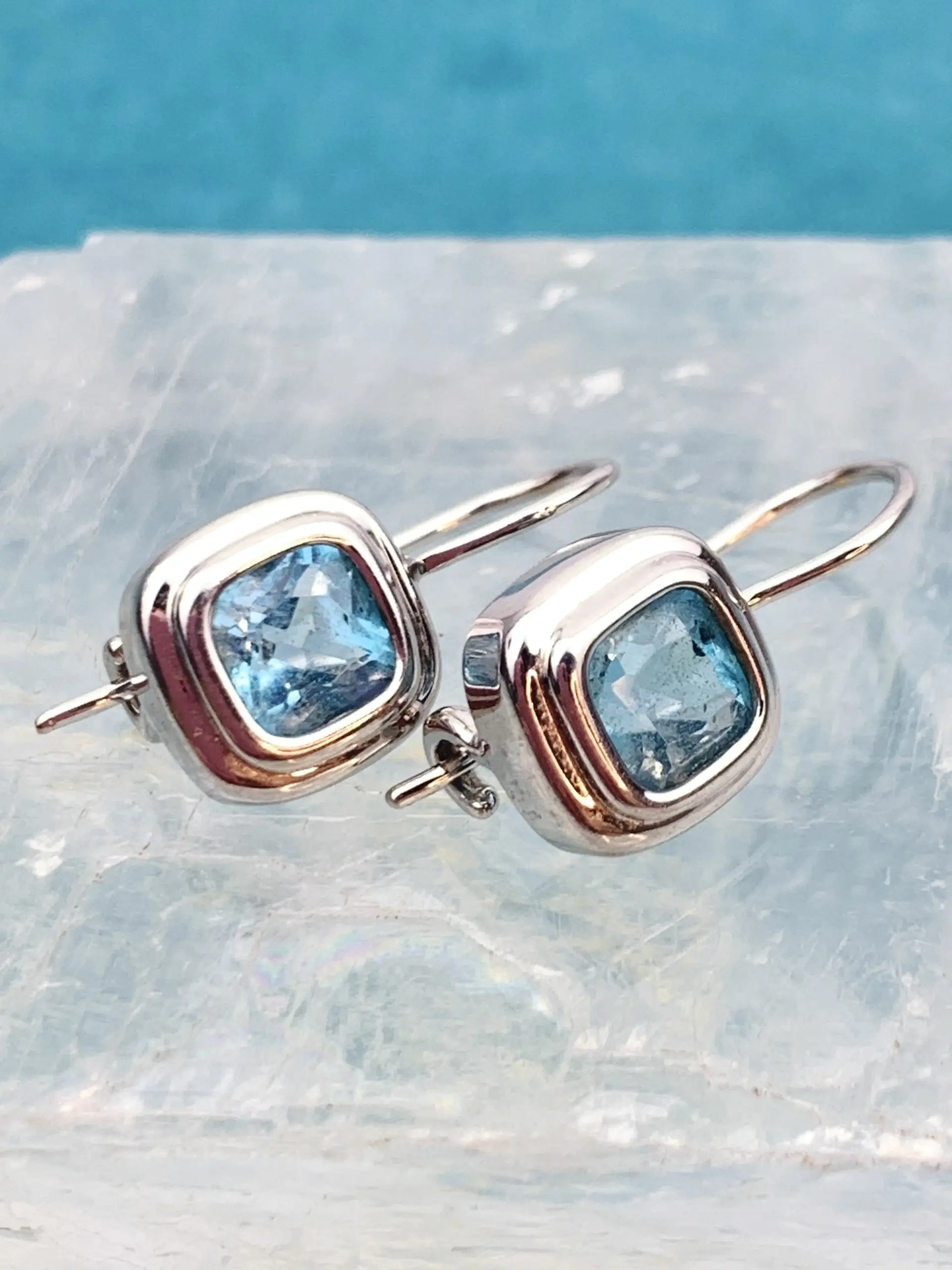 9ct White Gold Topaz Earrings