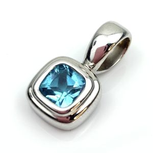 9ct White Gold Topaz Pendant