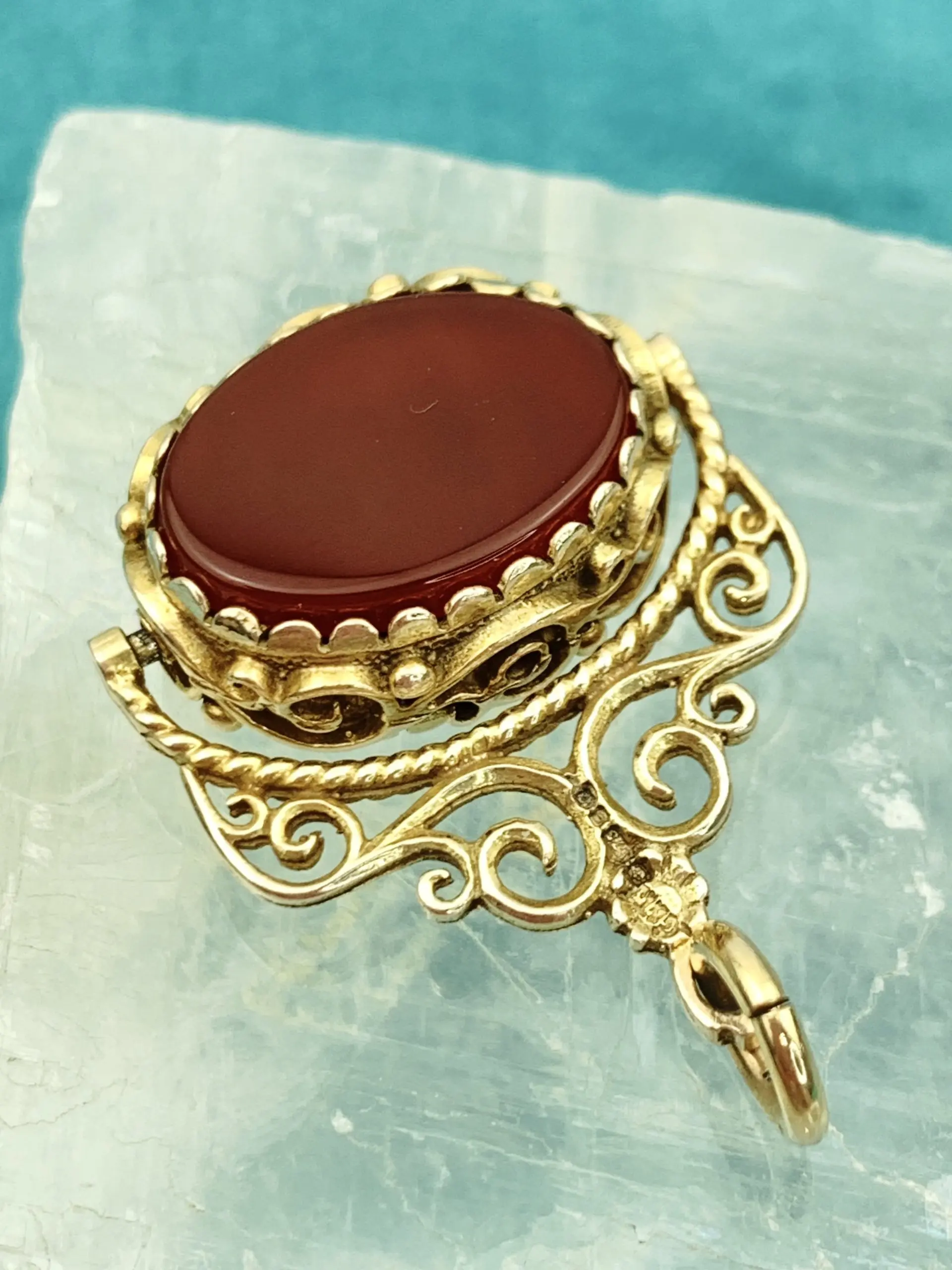 9ct Gold Bloodstone Fob Spinner Pendant - Image 3