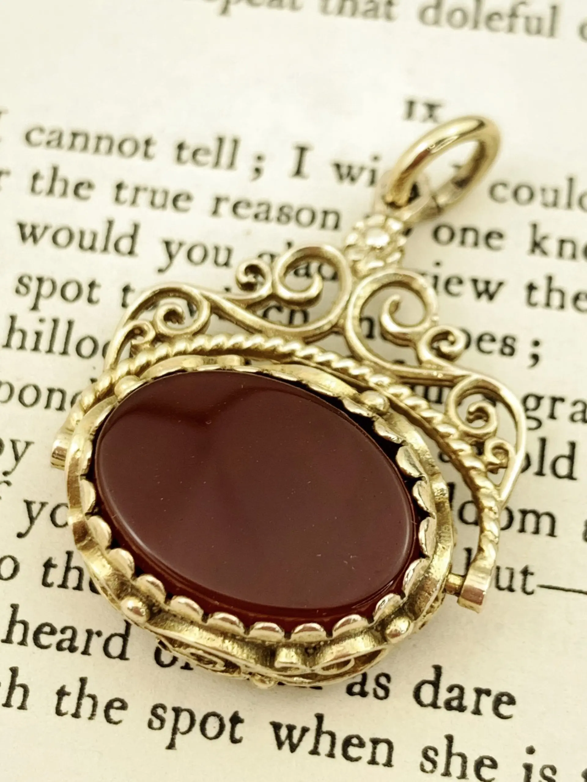 9ct Gold Bloodstone Fob Spinner Pendant