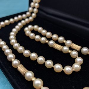 Vintage Pearl Necklace - 14ct Gold