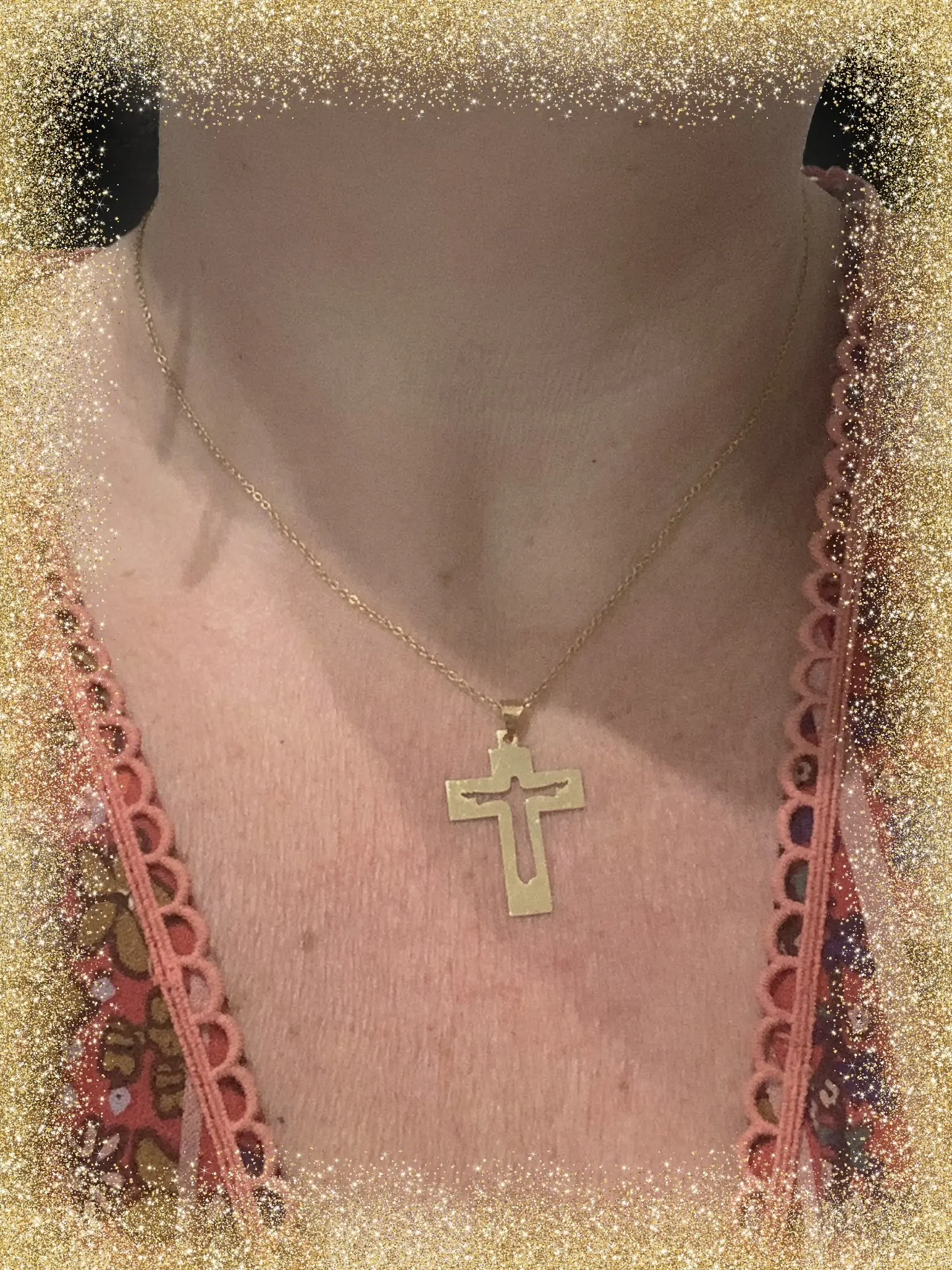 18ct Gold Cross Pendant  - Brand New! - Image 5