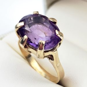 Vintage 14ct Gold Amethyst Ring