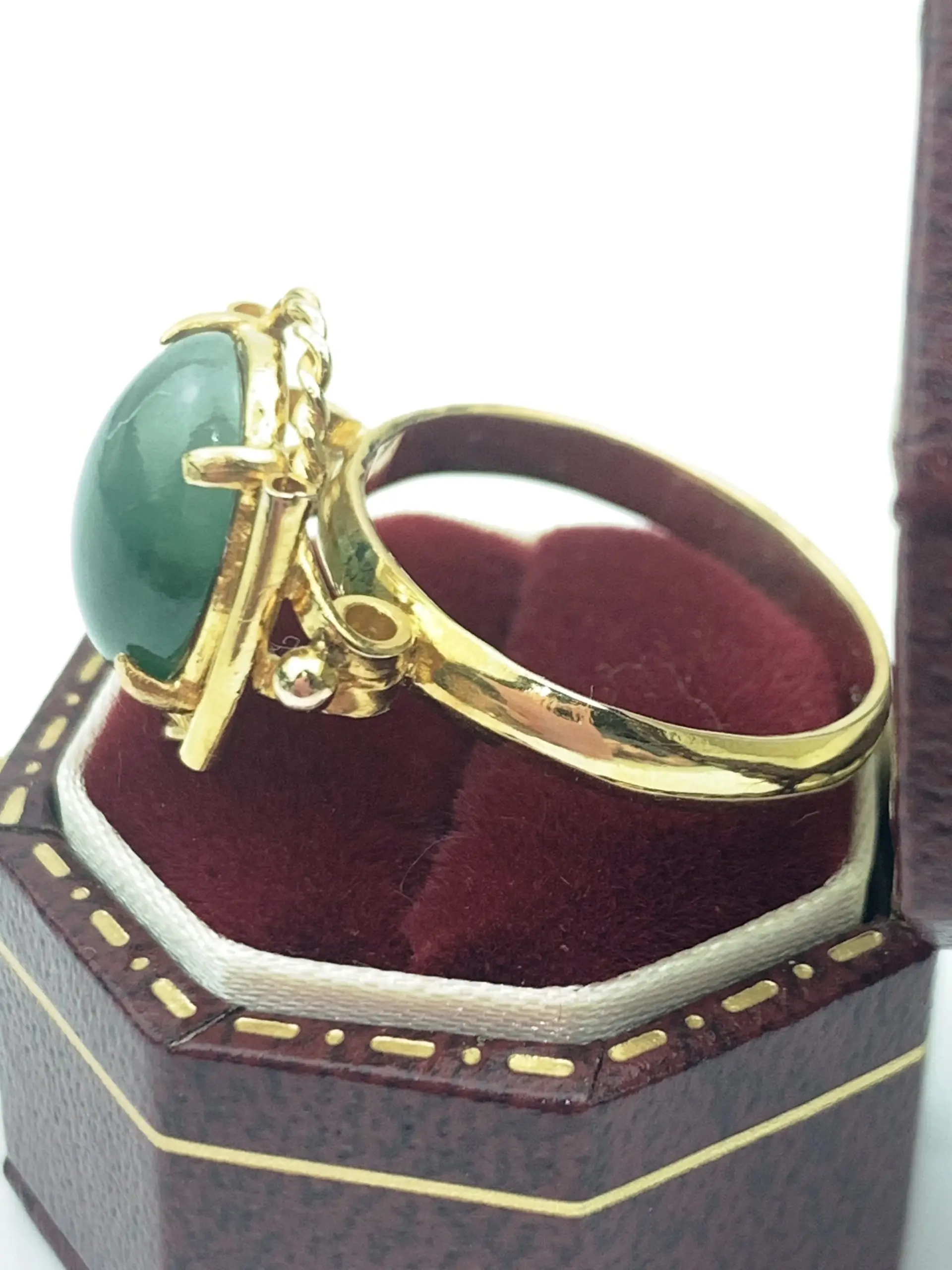 Vintage Cocktail 14ct Gold Jade Ring - Image 4