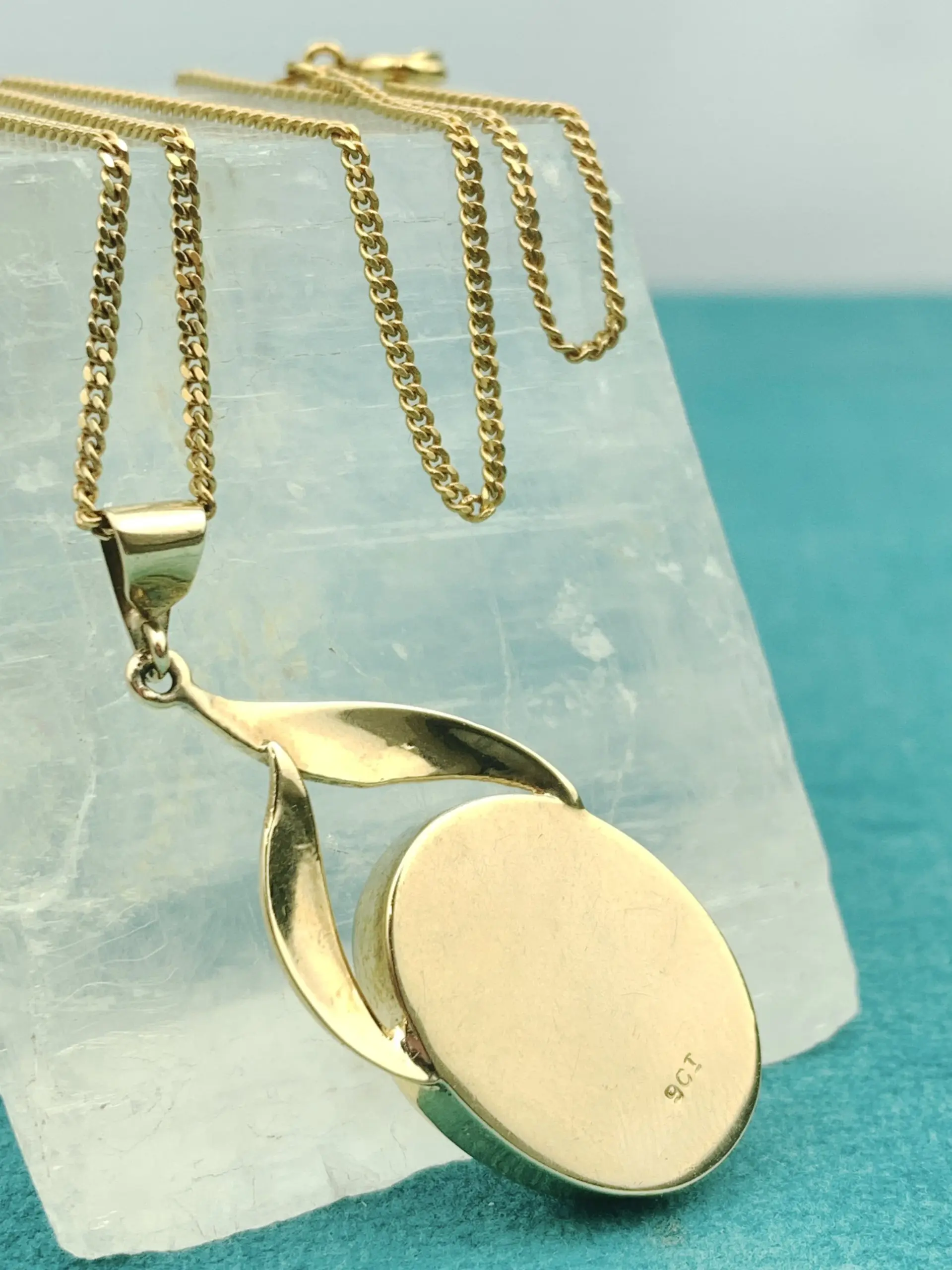 9ct Gold Opal Pendant & 14ct Gold Chain - Image 3