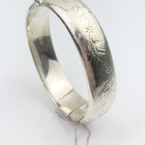 Vintage 925 Sterling Silver Bangle
